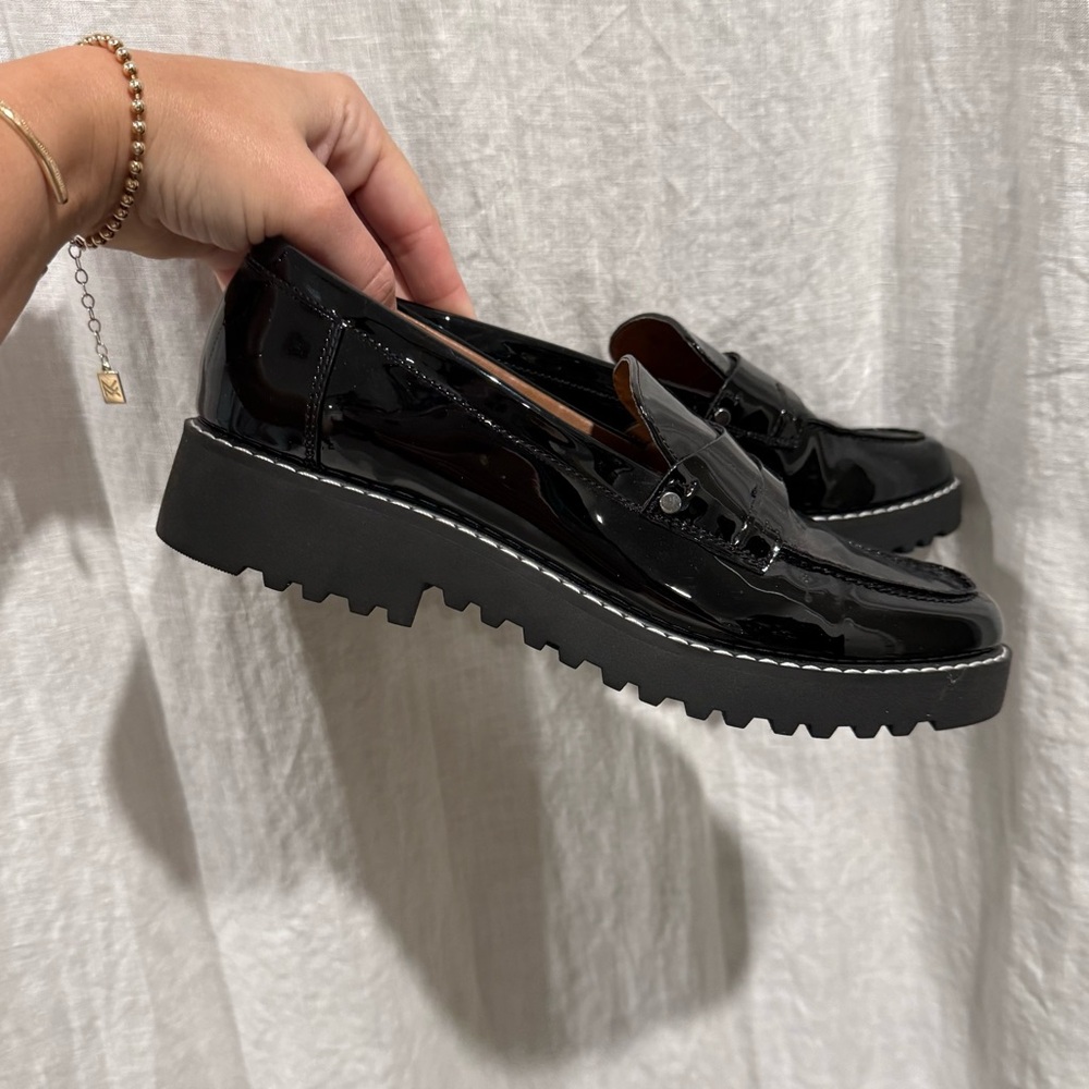 Franco Sarto Womens Cassandra Loafers | 7.5